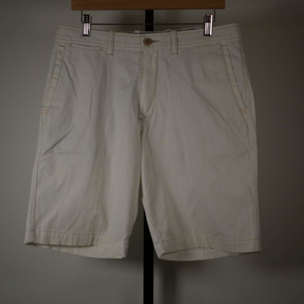 Tommy Bahama Mens Cream Textured Chino Cotton Shorts Marlin Logo Size 32